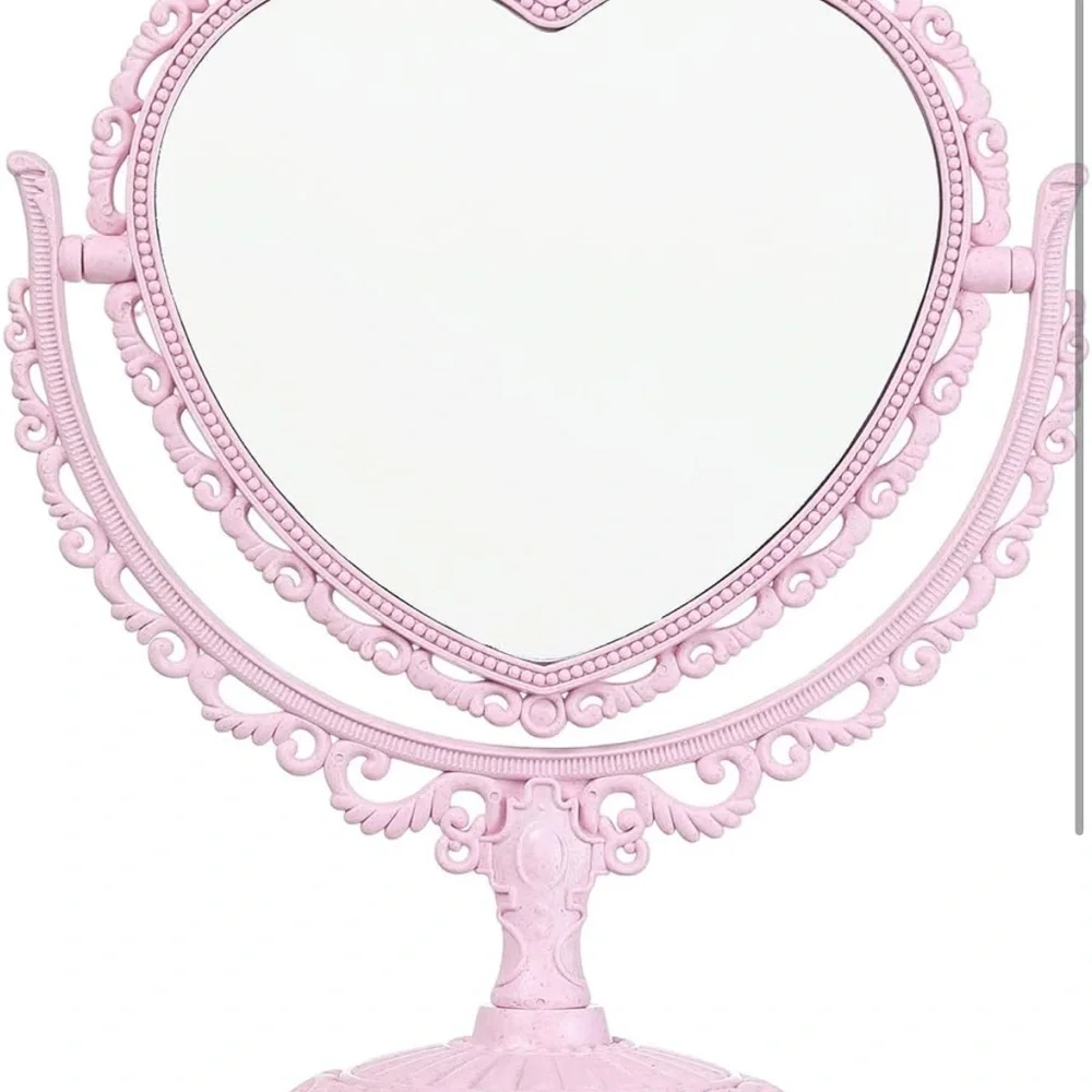 Pink Heart-Shaped Mirror Set